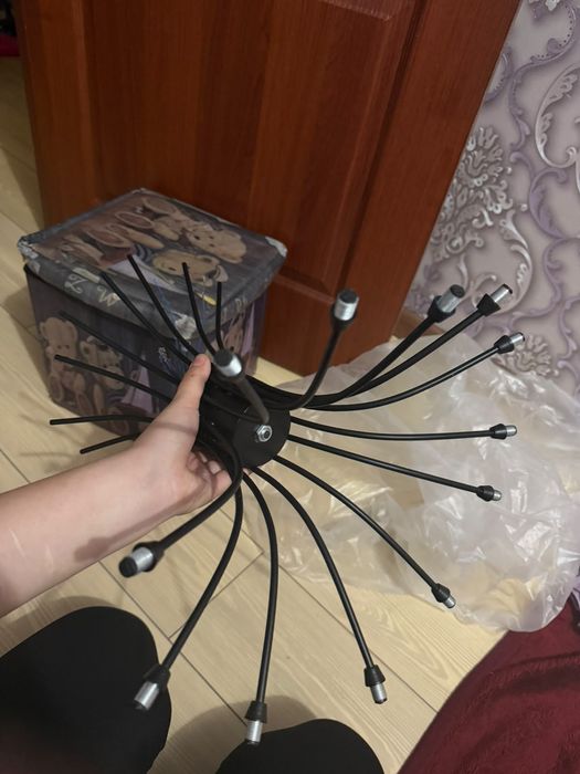 Продается люстра