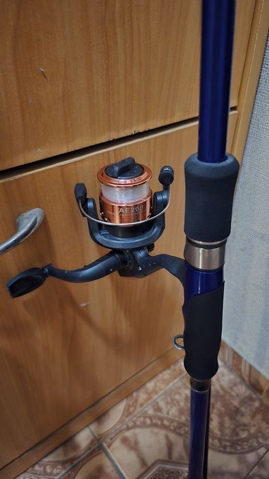 Две въдици за риба