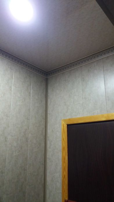 Продам   квартиру  на   кара  камыше  2\1  через   дорогу   парк