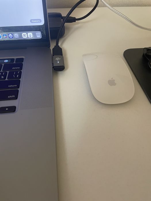 Macbook Pro 2019 corei9 1TB SSD