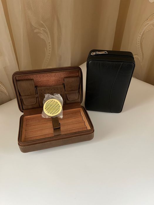 Преносим кожен хумидор за 4 пури от естествена кожа – черен / кафяв