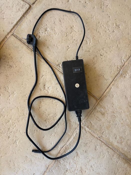 Vând trotineta KuKirin G2 Master – Dual Motor 2000W