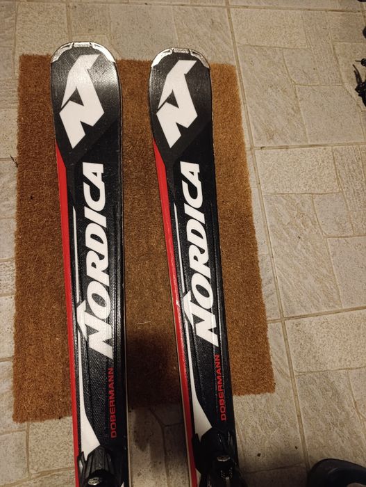 Schiuri Nordica Dobermann Spitfire CRX 160 cm