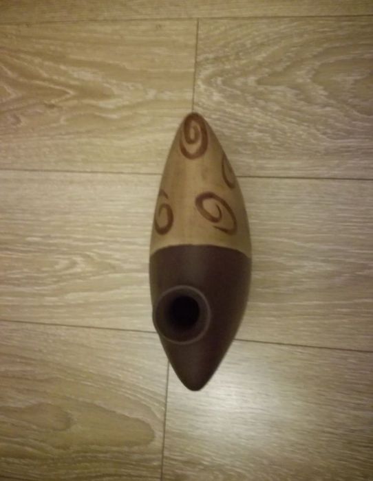 Vaza flori noua model deosebit pictata manual