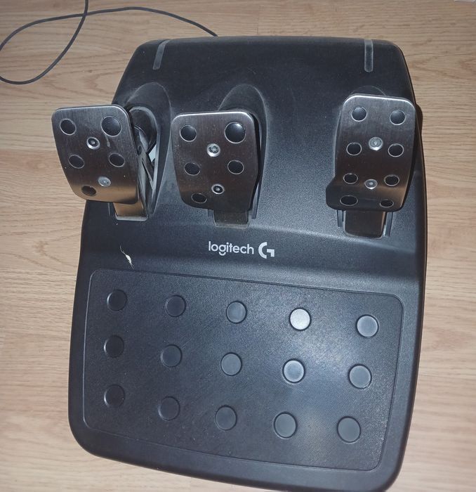 Vand Volan Logitech G29