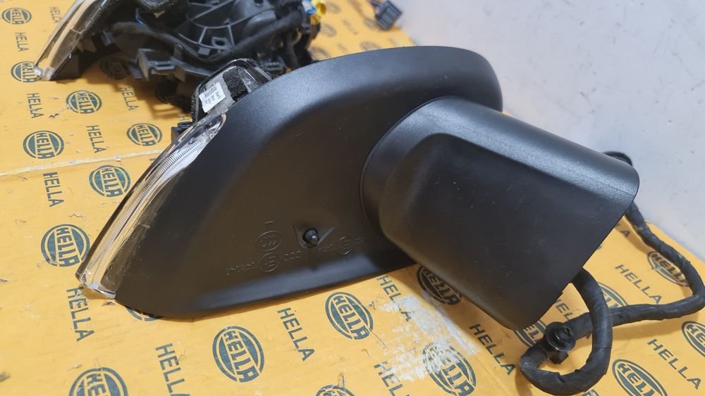 Brat oglinda semnalizare Volvo XC90 XC60 2 II 2019+