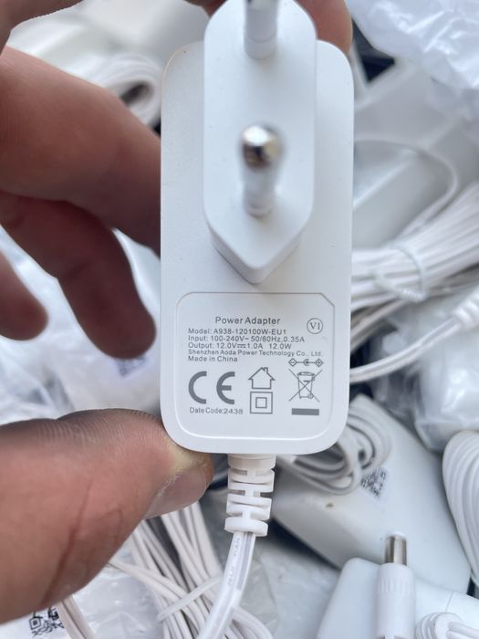 Blok pitaniya 12V 1A