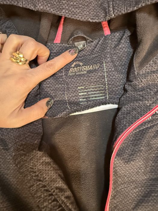 Две якета за 10€ общо - 110-116 и 128 размер