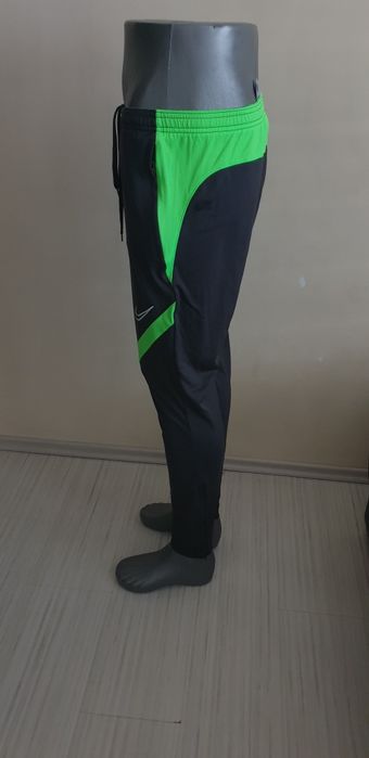 Nike Strike Stretch Mens Pant Size S НОВО! ОРИГИНАЛ! Мъжко Долнище!