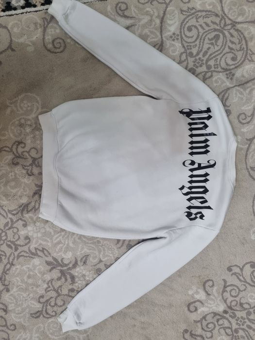 кофта белая с надписями