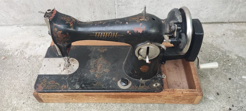Продавам шевна машина 15 евро.