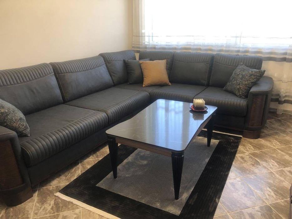 Продава се Двустаен апартамент в Бургас, Меден рудник - зона А - 72 кв.м за 2084 €/кв.м - Снимка #1