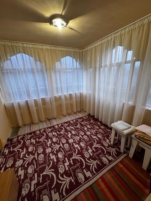 Casa de vanzare in comuna ogrezeni judetul Giurgiu strada principala