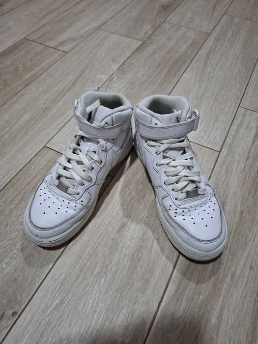 Adidasi Nike Air force 1 mid , mar. 38.5