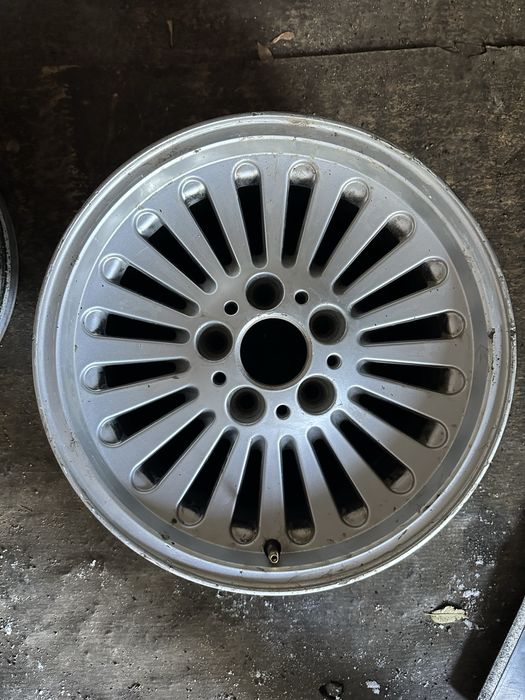 Диски 16 5х120 33 стиль бмв