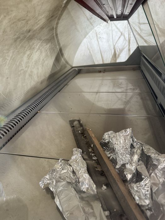 Витриный холодильник