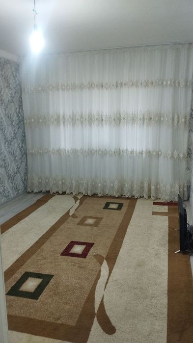 Chirchiq 1 xonali uy sotiladi