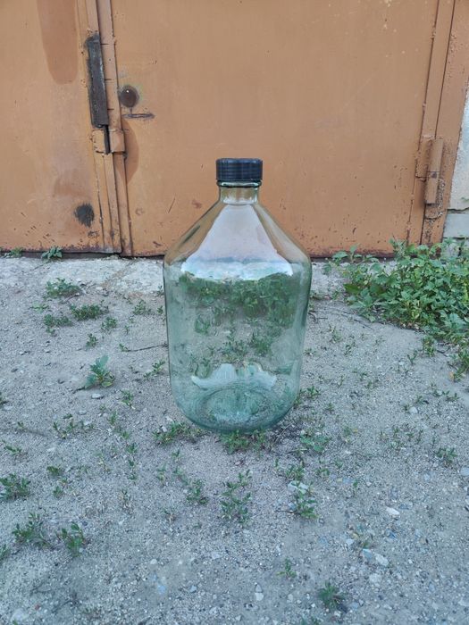 Продам бутыли винные