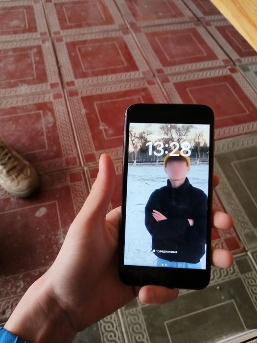 Iphone 8+ RU/A 64 GB