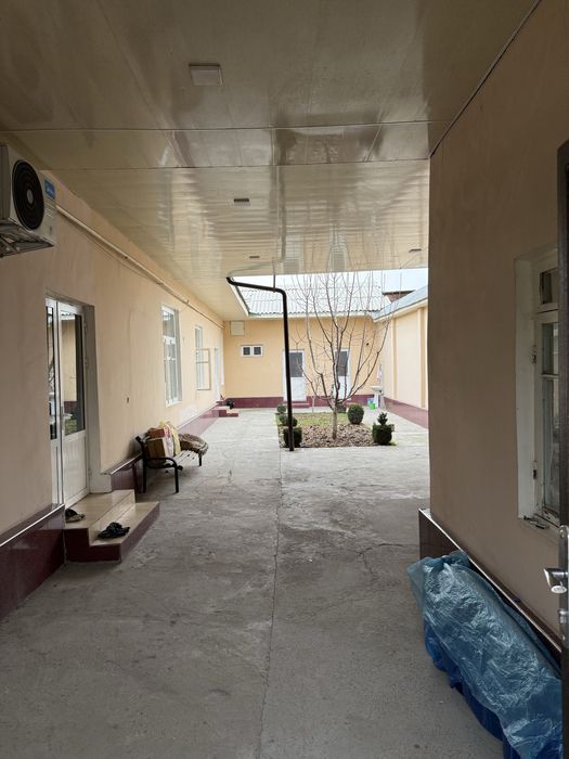 Назарбек камутеринда 2.8 соток учаска 5 хона