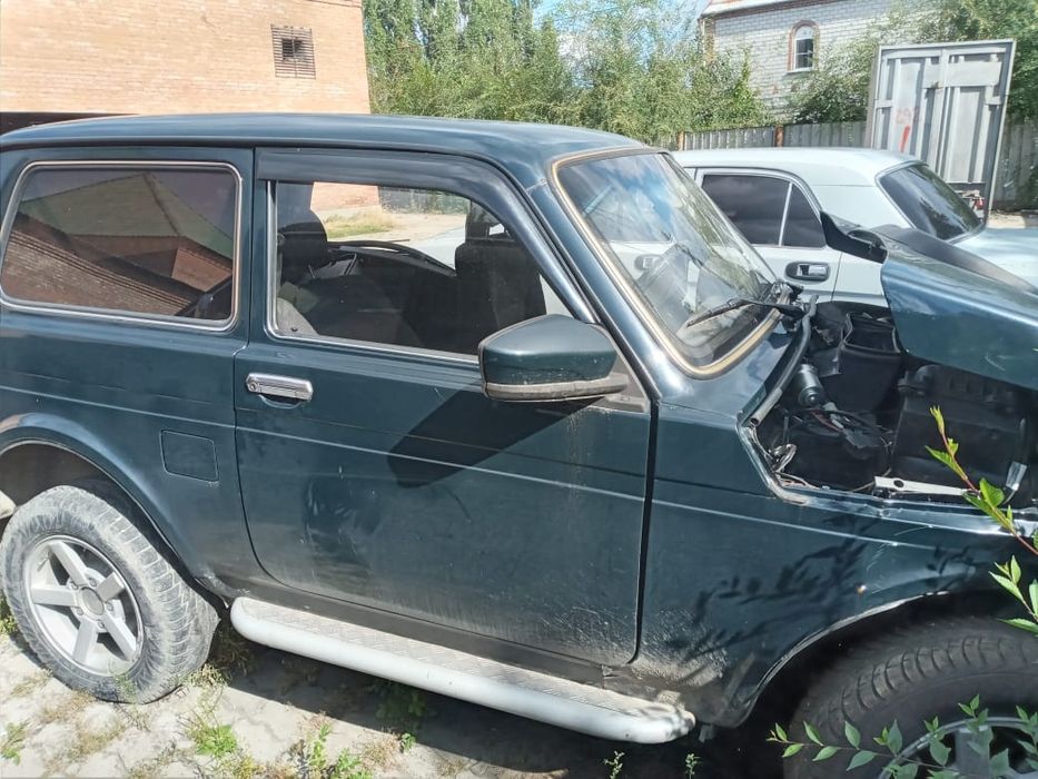 Нива 2121 синий свет продам