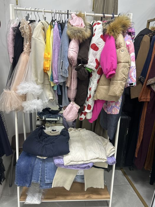 Продам детские вещи , носили по одному сезону