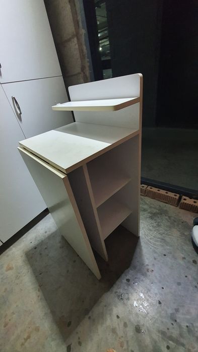 Продам стол маникюрный складной