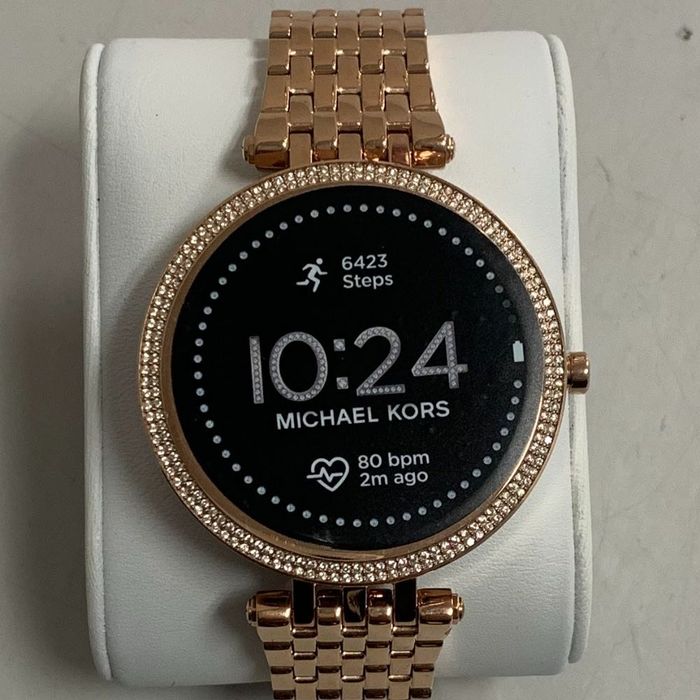 Часовник смарт Michael Kors