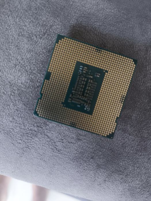 Продам i3 10100f