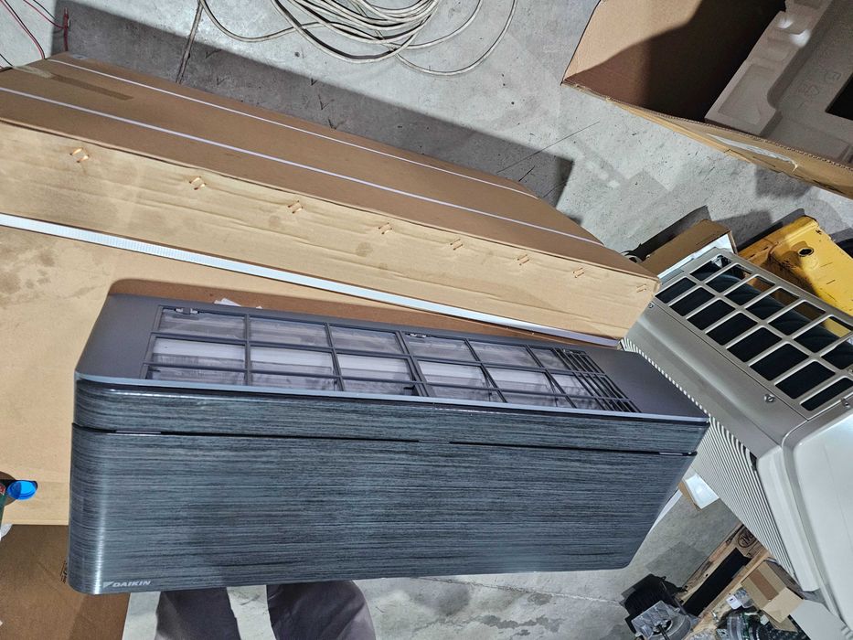 Климатик Daikin Stylish - 9000 btu - нов