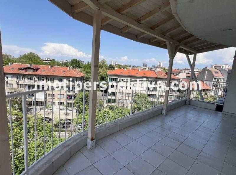 реф.16420 Огромен хол /55 кв.м./, готов за нанасяне-Бунарджика!