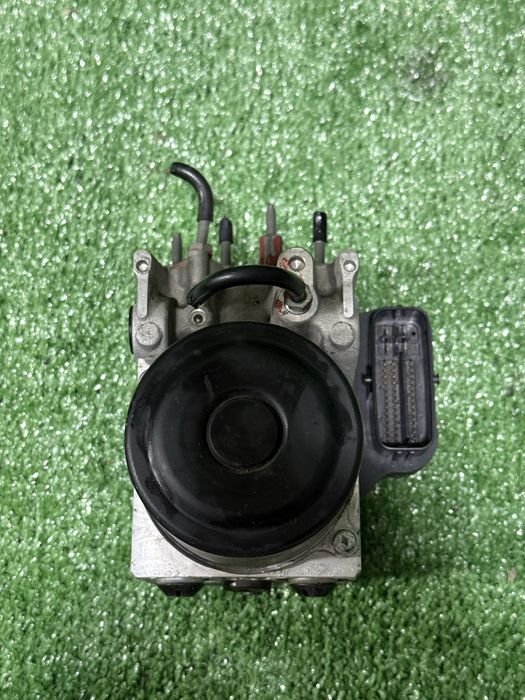 Блок ABS, АБС Toyota Camry 30/35. 3л