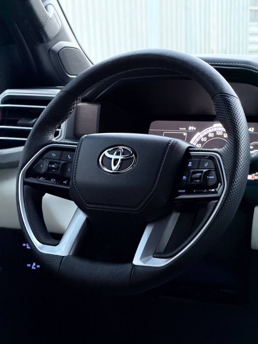 Toyota Sequoia iForce Max Capstone Full