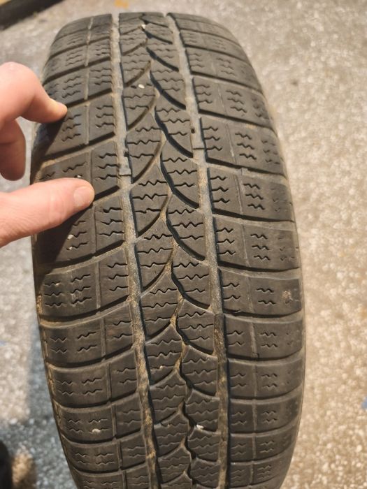 Anvelope 185/65/15 iarna