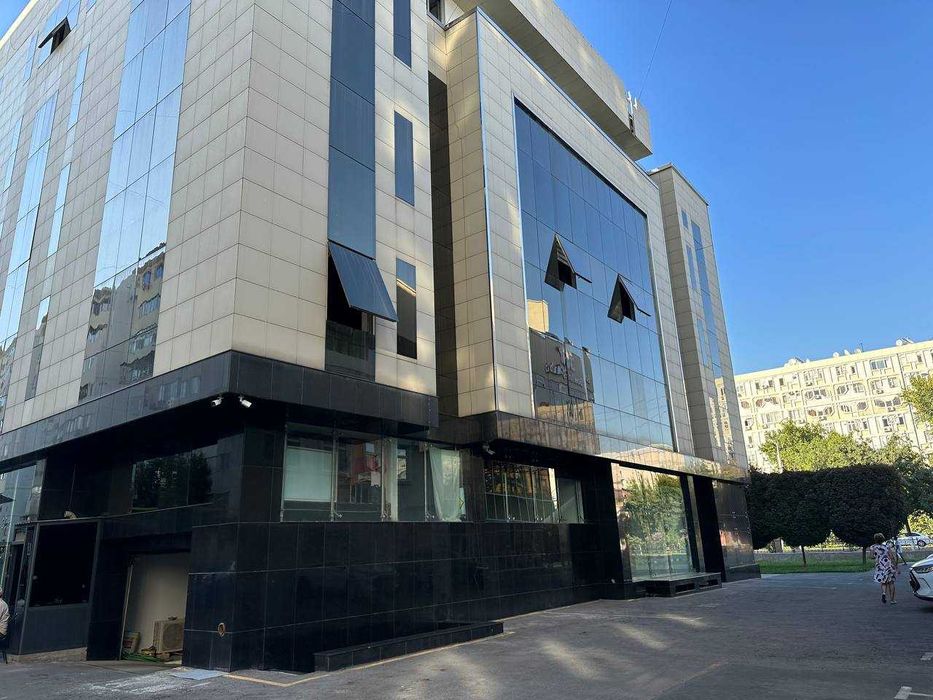 Продается бизнес центр в Мирабадском районе. Ориентир метро "Айбек"
