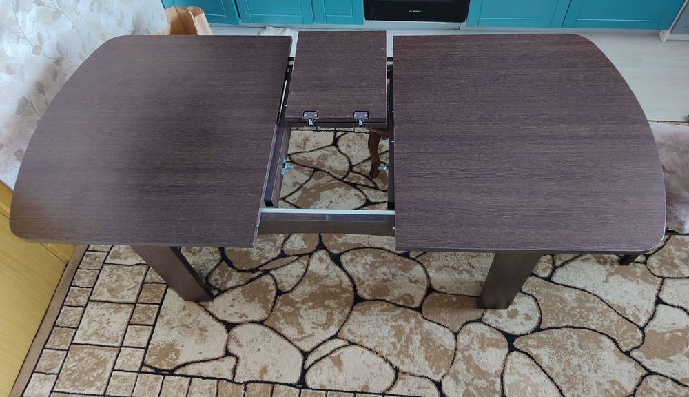 Продам стол из натурального дерева