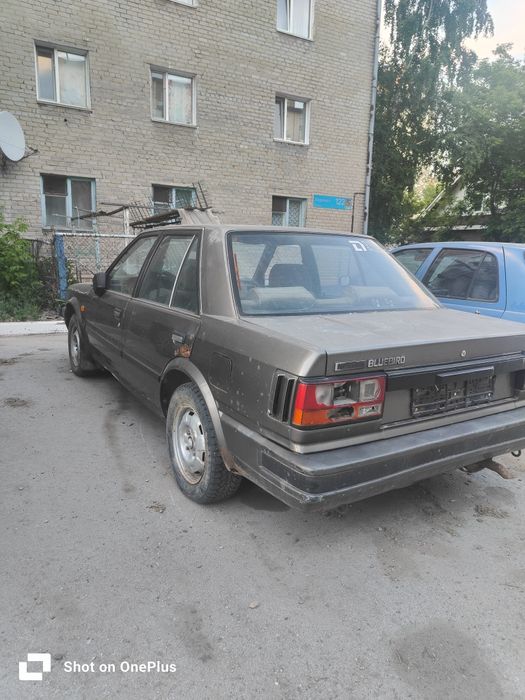 Nissan blublerd U11