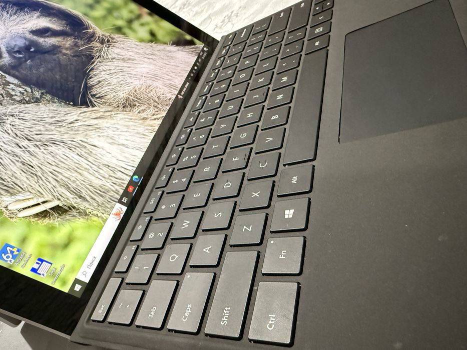 Noutbuk Microsoft Surface Pro 3 core i7 (8GB / 256GB SSD)