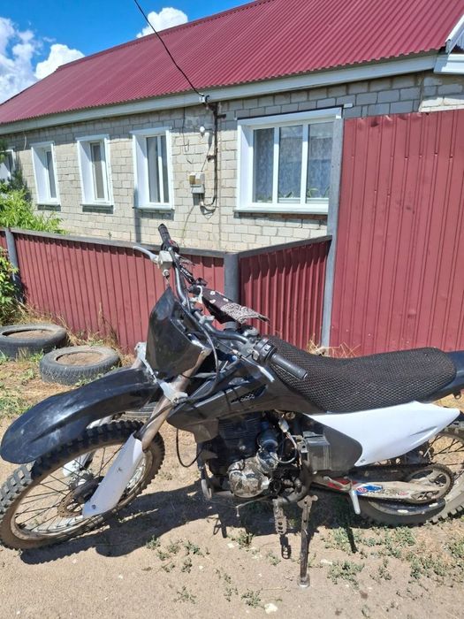 Продам мотоцикл 200сс