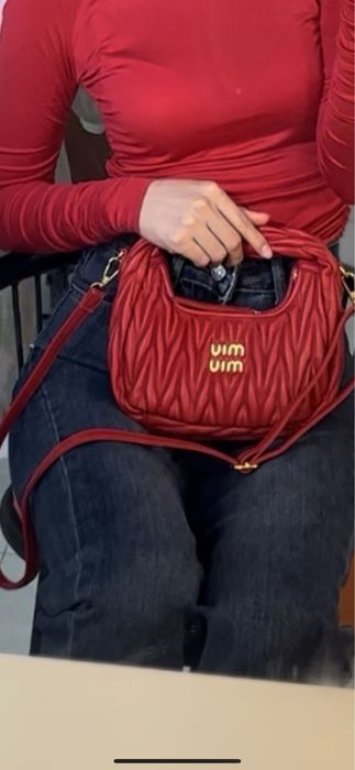 Сумка красный miu miu