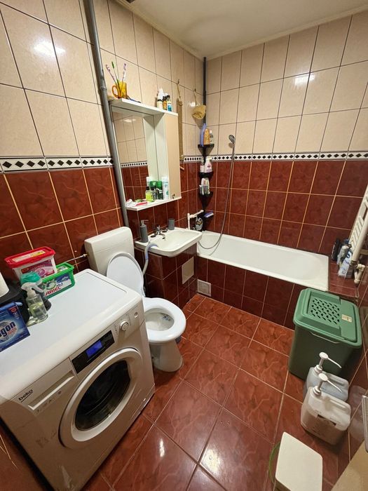 Apartament 3 camere, 76 mp, Str. Tineretului - lângà Sunny