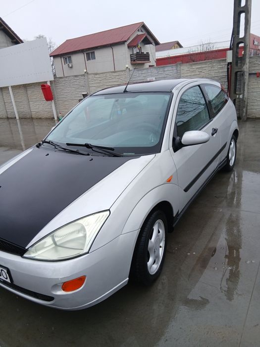 Ford focus  14 benzina