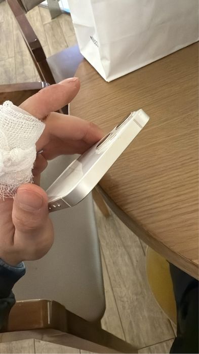 Айфон 13 Белый цвет