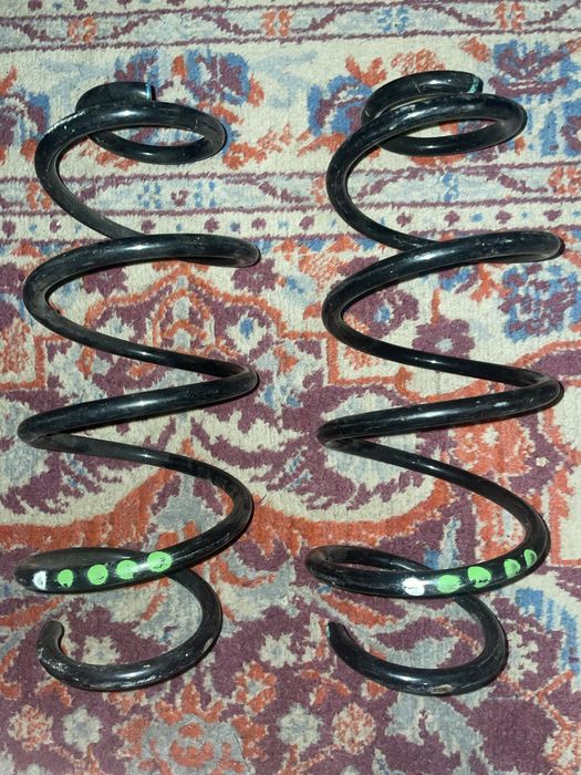 Продам пружины сток поло седан