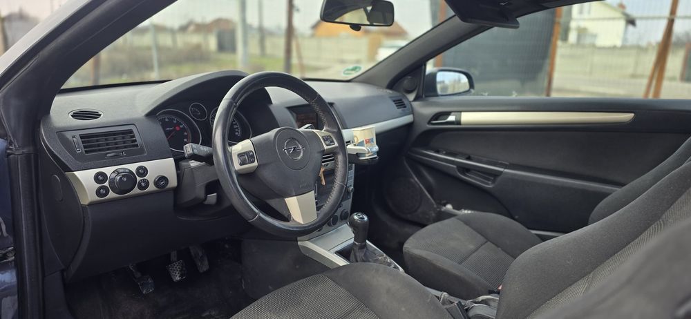 Opel astra twintop cabrio gpl