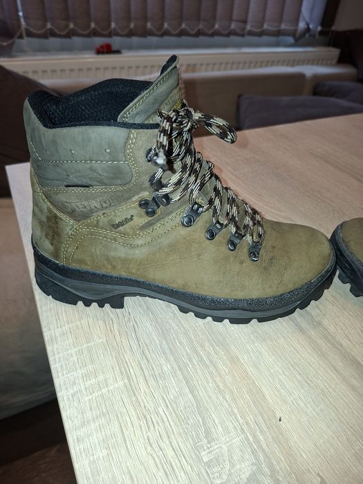 Обувки Meindl 42