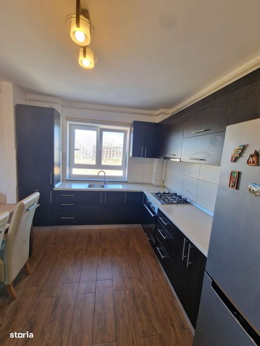 Apartament 3 camere in Avangarden