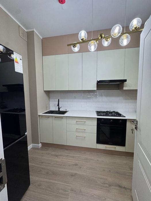 ЖК-Ассалом сохил 1в2/1/12 +Кадастр+Арендатор 500 платит квартира