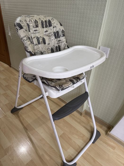 Стульчик для кормления Joie