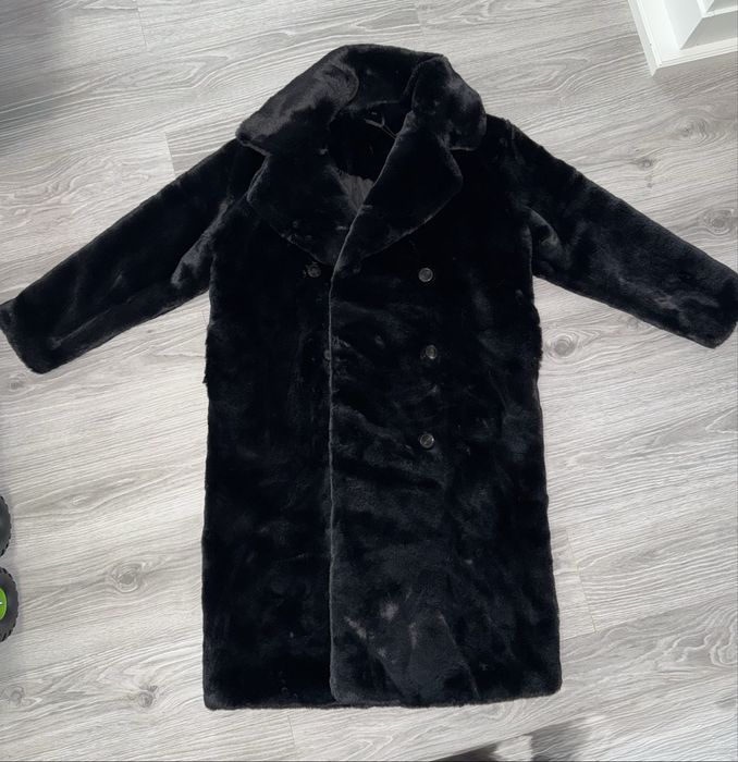 Blana neagra lunga , foarte pufoasa M-L